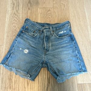 LEVI 501 denim shorts
